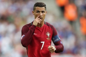 爱游戏(ayx)中国体育-赛前速览：全锦赛首回合多特蒙德对阵尤文图斯，三大看点值得期待